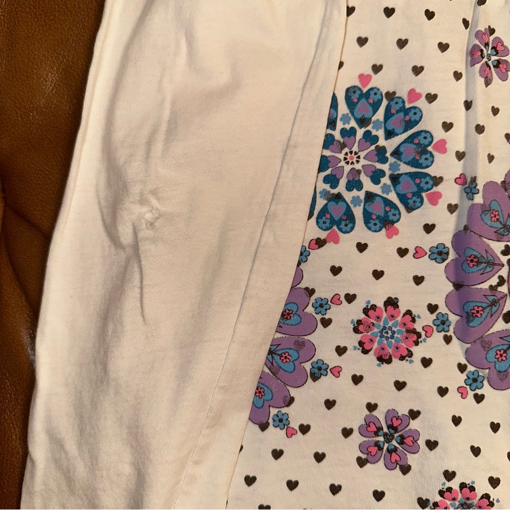 Girl’s shirt L worn but might be good for crafts due to the pattern and raffle - Picture 7 of 7